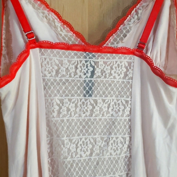 NWOT VICTORIAS SECRET peach lace babydoll - Picture 6 of 6